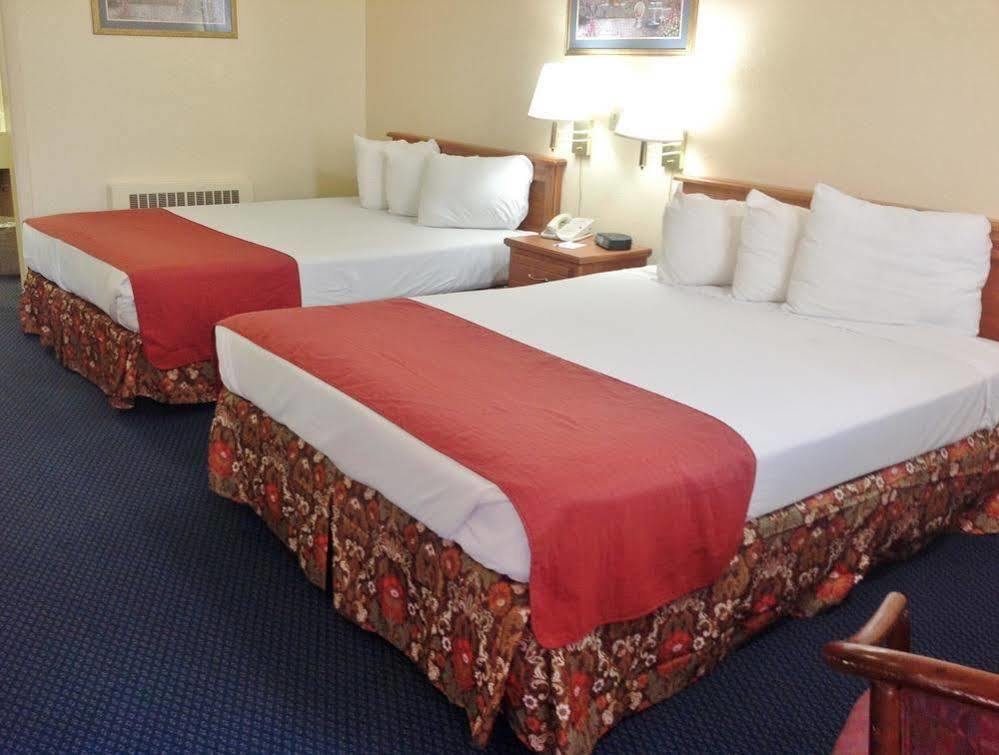 Asam Hotel Goodland Экстерьер фото